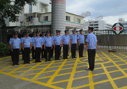 “平安南站守望聯(lián)盟”立功！民警聯(lián)手保安火速將偷9部手機(jī)盜賊抓獲